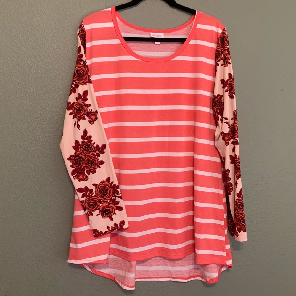 LuLaRoe Lynnae Shirt